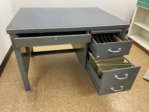 The General Fireproofing Company Style Metal Tanker Desk - Thumbnail 3