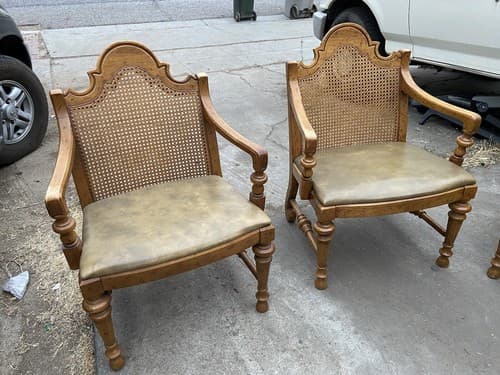 Drexel French Provincial Cane Back Dining Chairs - Thumbnail 9