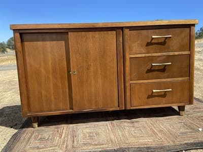 Jofco Furniture Vintage Mid Century Modern Walnut Credenza - Image 1