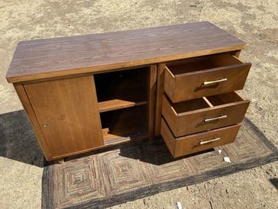 Jofco Furniture Vintage Mid Century Modern Walnut Credenza - Thumbnail 4