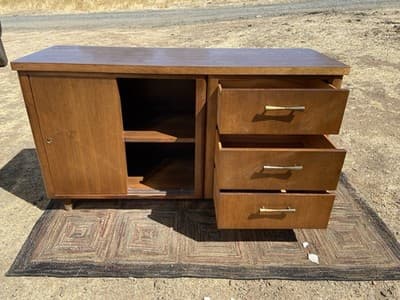Jofco Furniture Vintage Mid Century Modern Walnut Credenza - Thumbnail 5