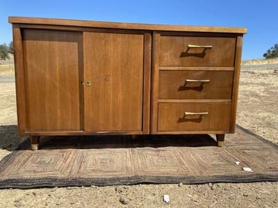Jofco Furniture Vintage Mid Century Modern Walnut Credenza - Thumbnail 16