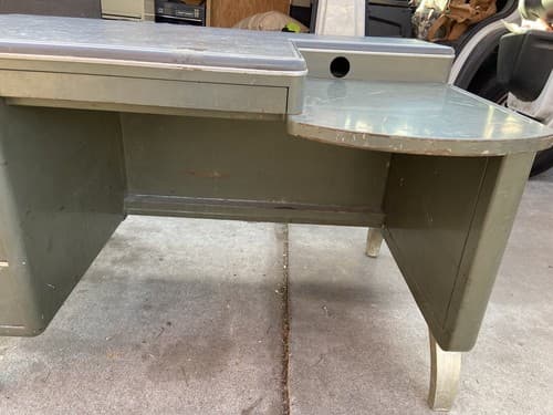 Mid-century Modern General Fireproofing Tanker Desk Mode Maker Vintage Metal - Thumbnail 4