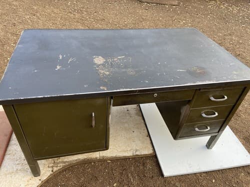 Vintage Mid Century Modern  Metal Tanker Desk Needs Some Refinishing - Thumbnail 13