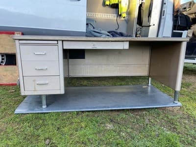 Vintage Mid Century Modern Steelcase Tanker Desk 72”/30”/29” - Thumbnail 13