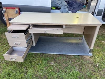 Vintage Mid Century Modern Steelcase Tanker Desk 72”/30”/29” - Thumbnail 17