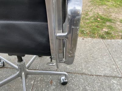 Vintage Mid Century Herman Miller Soft Pad Executive  Black Leather Desk Chair - Thumbnail 3