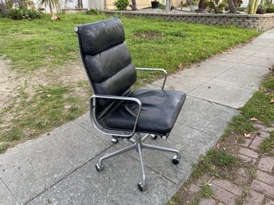 Vintage Mid Century Herman Miller Soft Pad Executive  Black Leather Desk Chair - Thumbnail 17