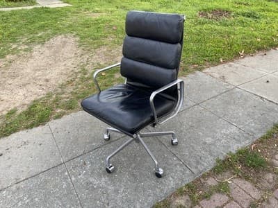 Vintage Mid Century Herman Miller Soft Pad Executive  Black Leather Desk Chair - Thumbnail 24