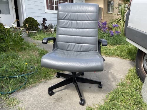 Vintage Richard  Sapper for Knoll Management Desk Chair in Gray Leather  7availa - Image 1