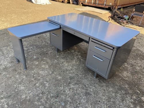 Vintage Mid Century Steelcase Tanker Desk With Extension - Image 1