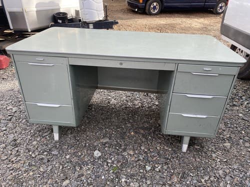 Vintage Mid Century General Fireproofing Steel Tanker Industrial Desk - Image 1