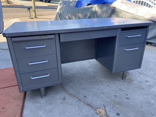 Vintage Steelcase Tanker Desk - Thumbnail 15