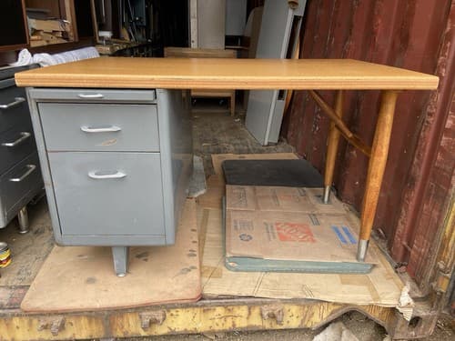 Vintage Mid Century Modern Metal Tanker Desk - Thumbnail 2