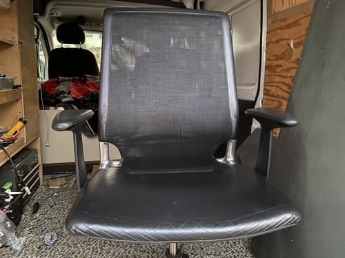 Vitra Meda Desk Chairs in Black Leather & Mesh by Alberto Meda - Thumbnail 7