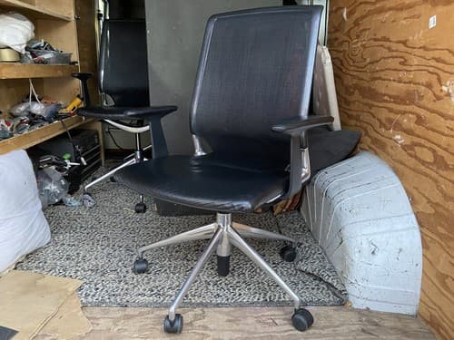 Vitra Meda Desk Chairs in Black Leather & Mesh by Alberto Meda - Thumbnail 2