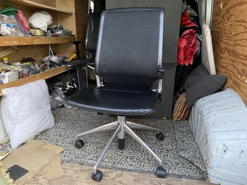 Vitra Meda Desk Chairs in Black Leather & Mesh by Alberto Meda - Thumbnail 16