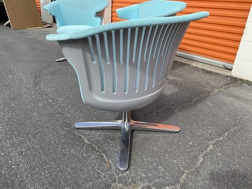 STEELCASE i2i MODERN COLLABORATIVE CHAIRs WITH CHROME BASE Lounge Set Of 3 - Thumbnail 9