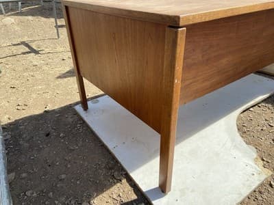 Vintage Mid Century Modern Jens Risom Design Inc Executive Walnut Desk - Thumbnail 9