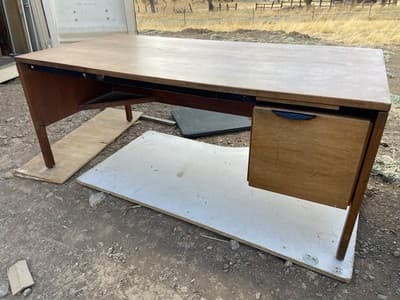 Vintage Mid Century Modern Jens Risom Design Inc Executive Walnut Desk - Thumbnail 5