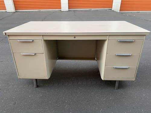 The General Fireproofing Vintage Mid Century Modern Metal Tanker Desk - Thumbnail 6