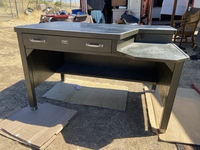 Mid-century Modern General Fireproofing Tanker Desk - Thumbnail 2