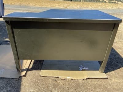 Mid-century Modern General Fireproofing Tanker Desk - Thumbnail 5
