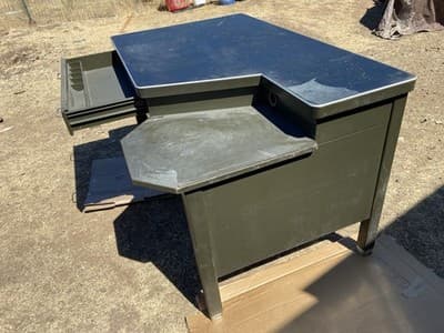 Mid-century Modern General Fireproofing Tanker Desk - Thumbnail 7