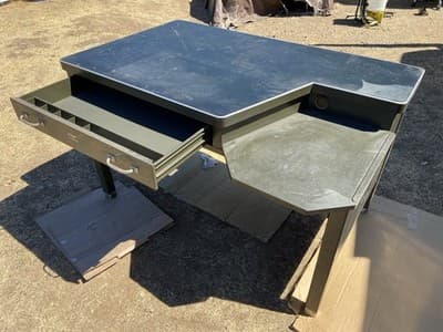 Mid-century Modern General Fireproofing Tanker Desk - Thumbnail 6