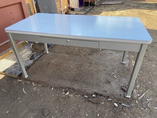 Shaw Walker Vintage Mid Century Modern Metal Tanker Desk. - Thumbnail 6