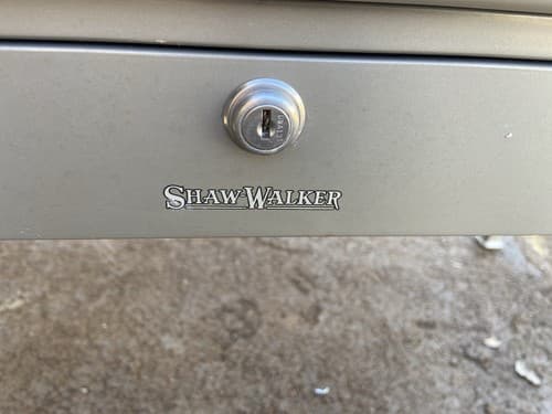 Shaw Walker Vintage Mid Century Modern Metal Tanker Desk. - Thumbnail 17