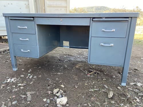 General Fireproofing Vintage Steel Tanker Desk - Image 1