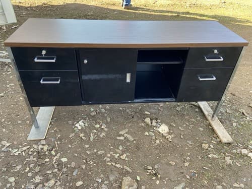 Steelcase  Vintage Mid Century Modern Tanker Credenza - Thumbnail 20