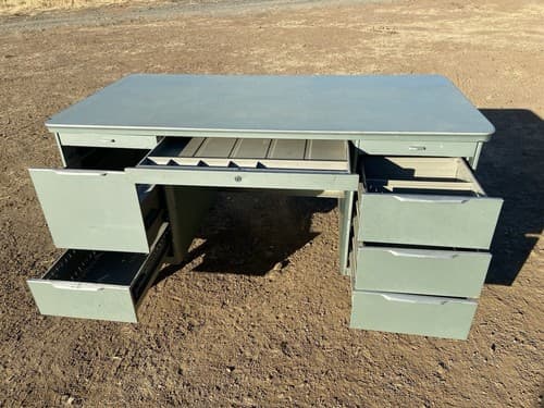 Mid-century Modern General Fireproofing Tanker Desk Mode Maker Vintage Metal - Thumbnail 13