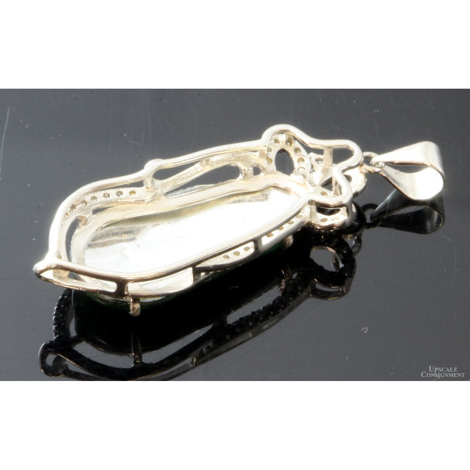 Vibrant Green Grade A Jadeite Jade Pea Pod Carved Pendant - Thumbnail 3