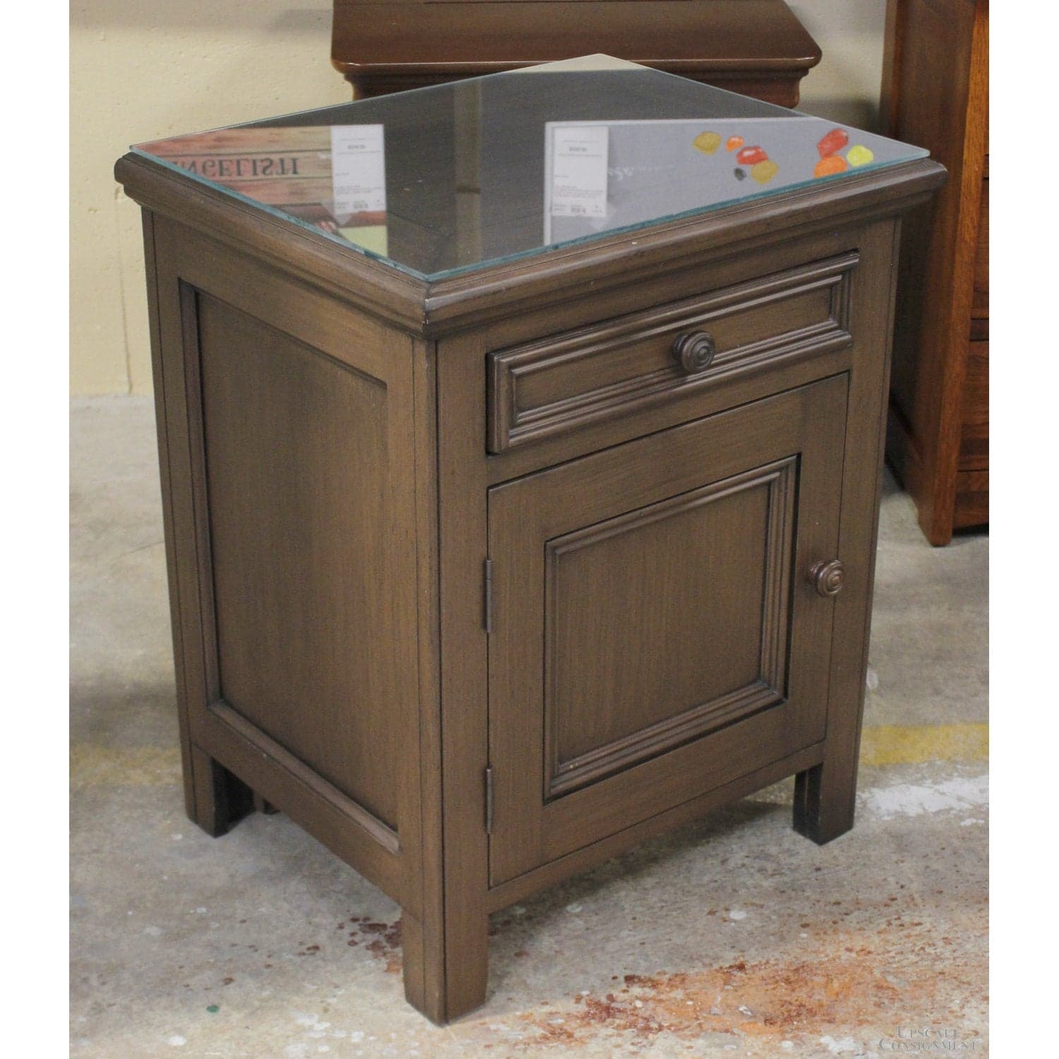 North American Wood Furniture Nightstand w/Cabinet - Brown - Thumbnail 2
