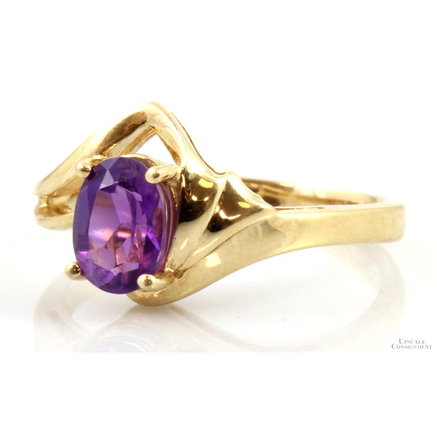 .76ct Oval Amethyst Solitaire 14K Yellow Gold Ring - Size 6 - Thumbnail 2