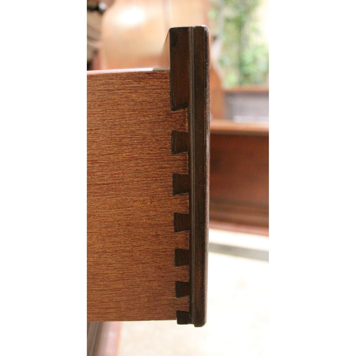 Thomasville Cherry Nightstand - Cherry - Thumbnail 8