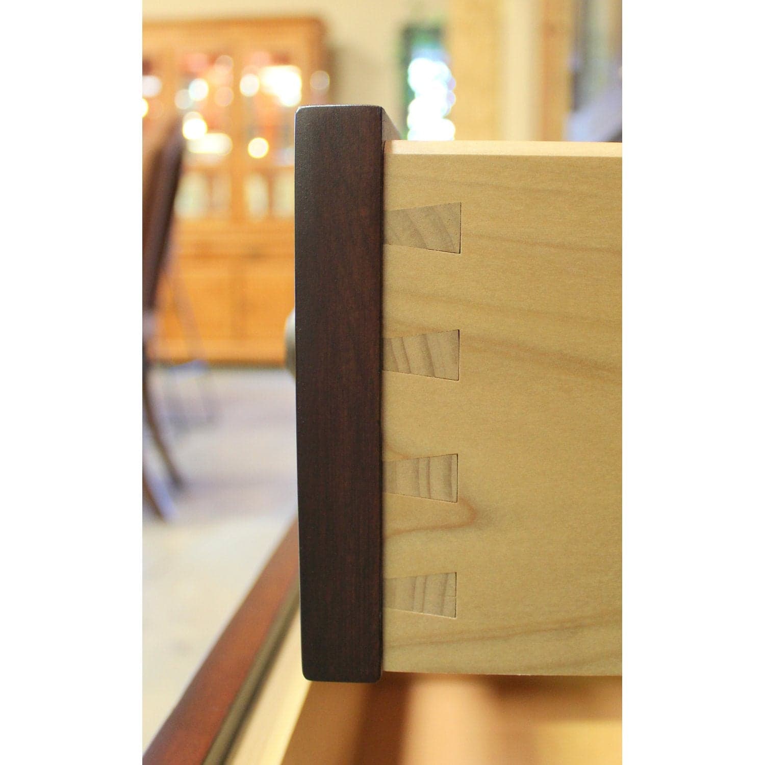 Stanley Furniture Seeded Glass Door China Cabinet - Dark Finish - Thumbnail 6