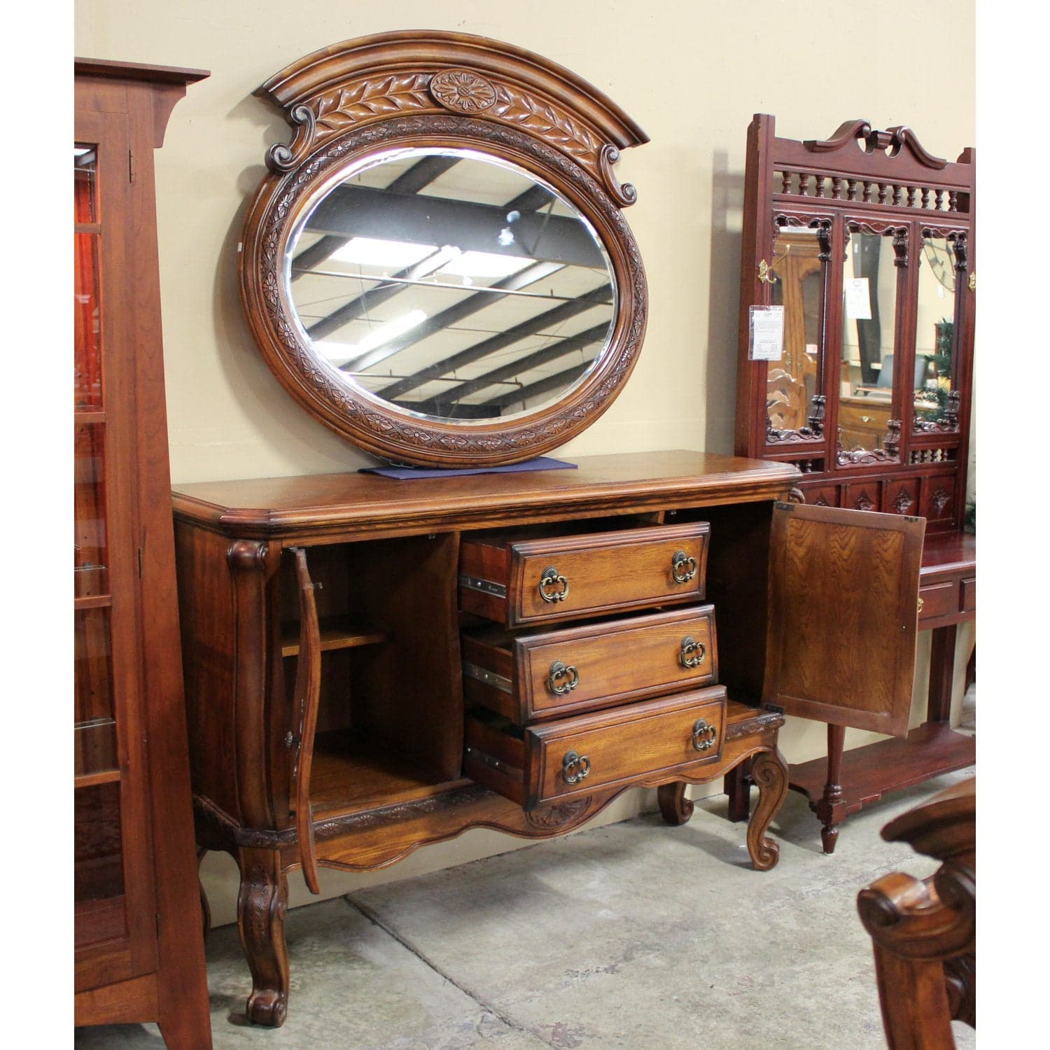 AICO Sideboard w/Mirror - Thumbnail 3