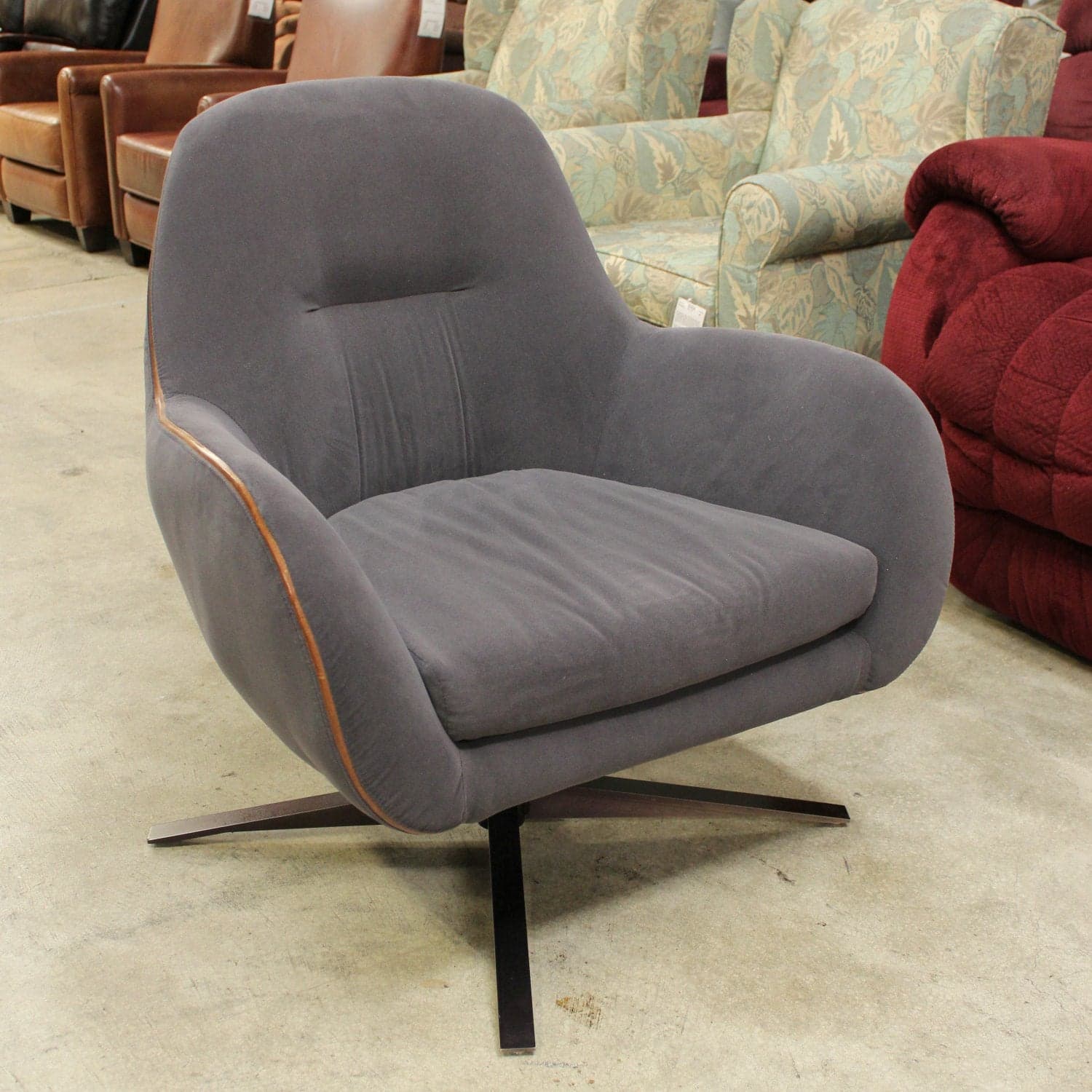 American Leather Gray Swivel Chair - Gray - Thumbnail 2