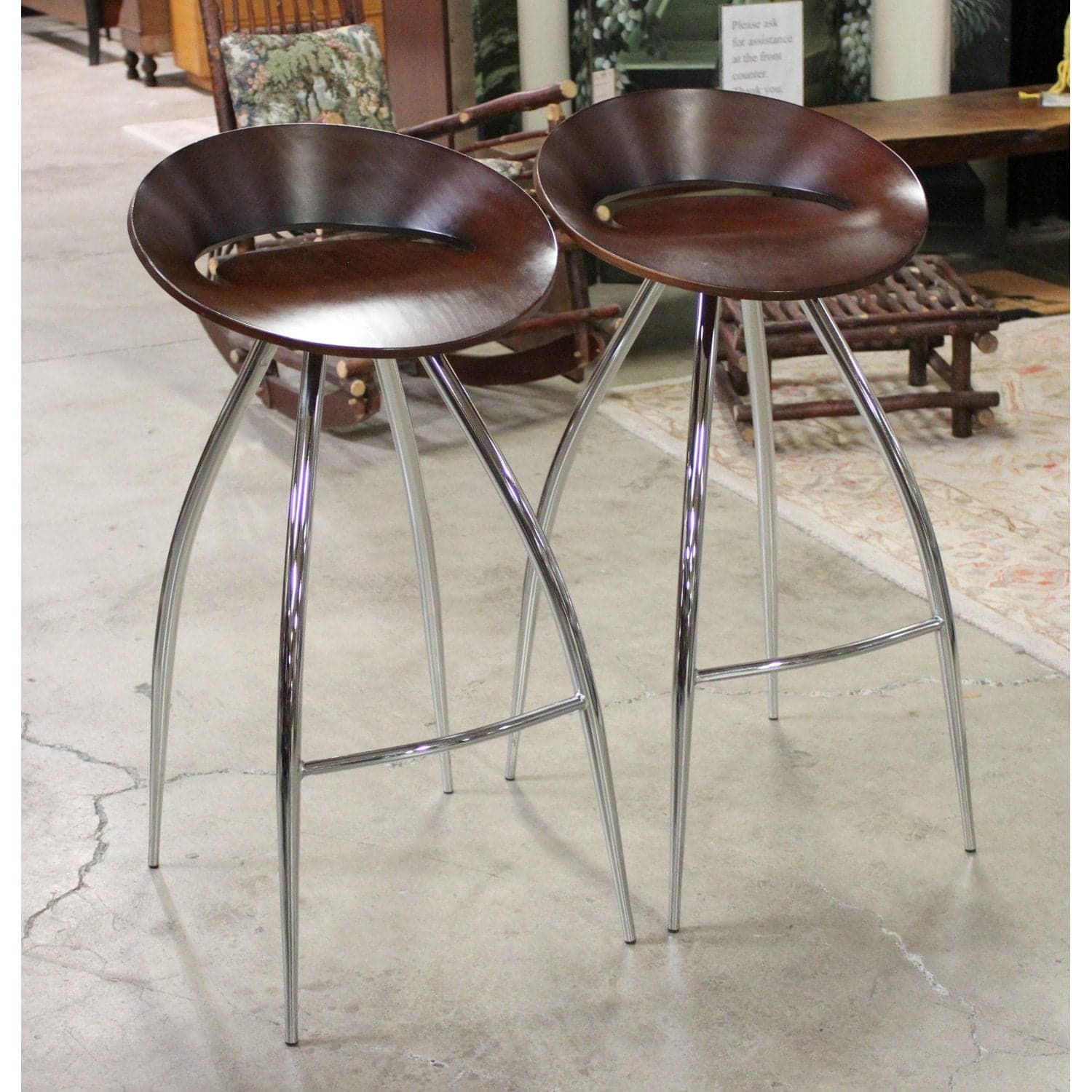 Design Group Italia Pair of Lyra Bar Stools - Mahogany Finish - Thumbnail 2