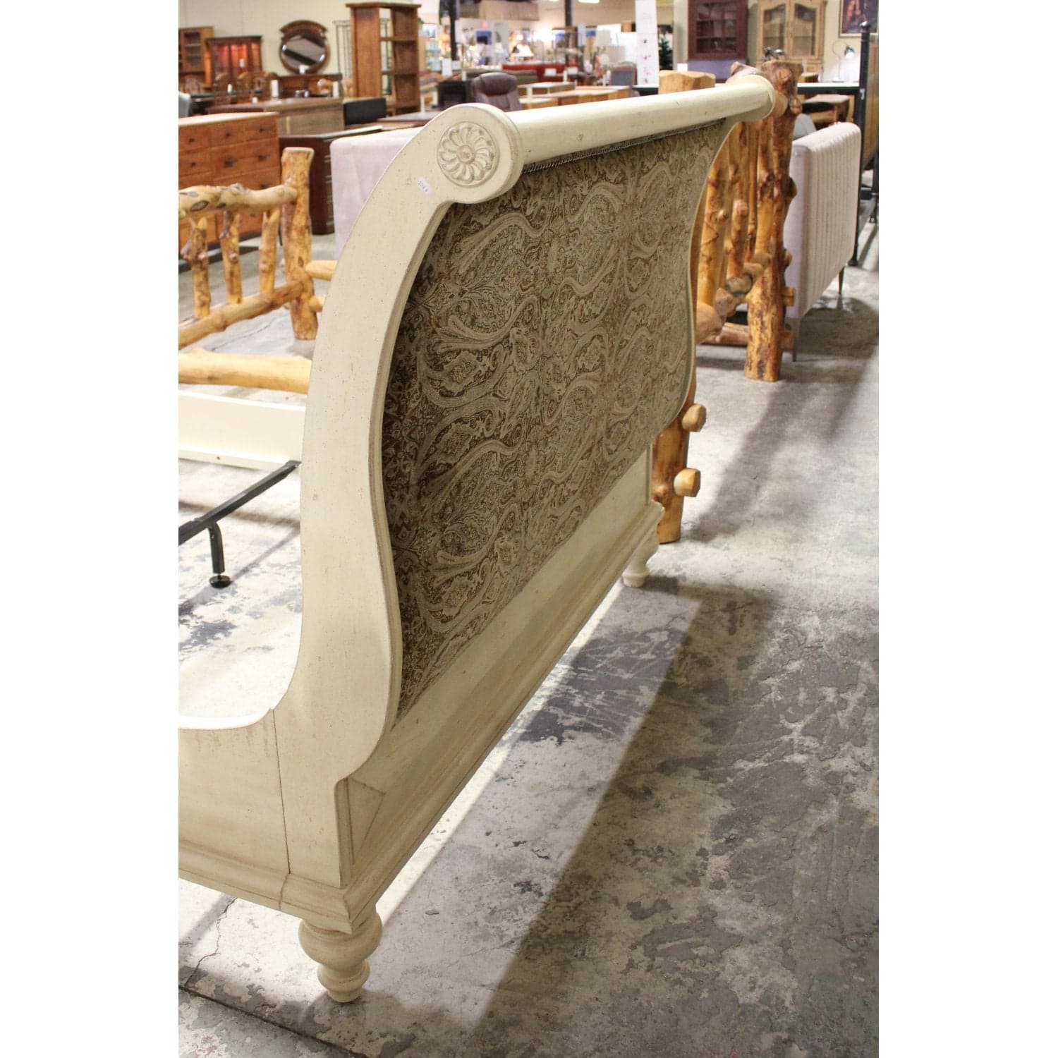 Harden Furniture Upholstered Queen Size Bed - Cream - Thumbnail 4