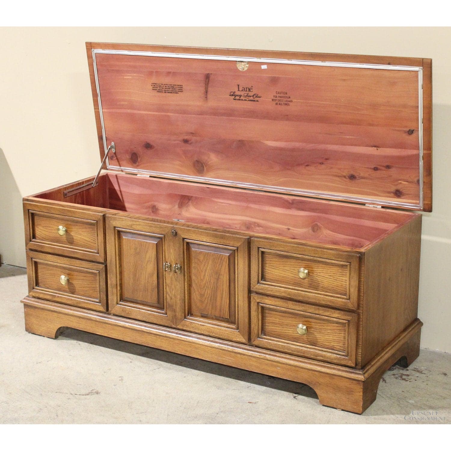 Lane Cedar Lined Oak Chest - Thumbnail 2