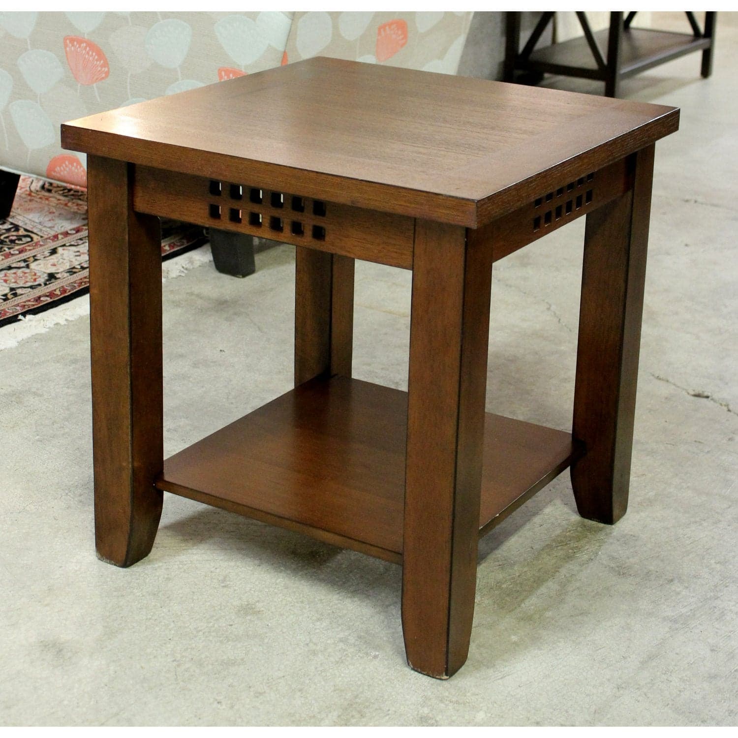 Craftsman Style Oak End Table - Thumbnail 3