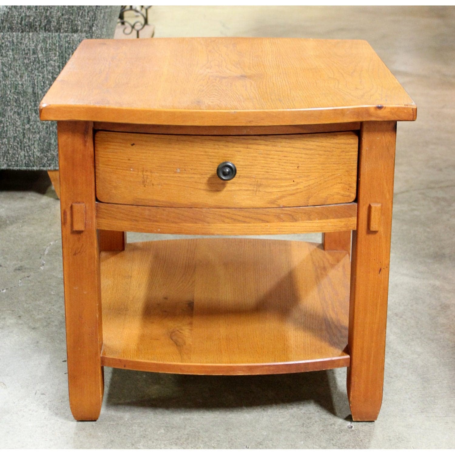 Broyhill End Table w/Drawer - Thumbnail 2