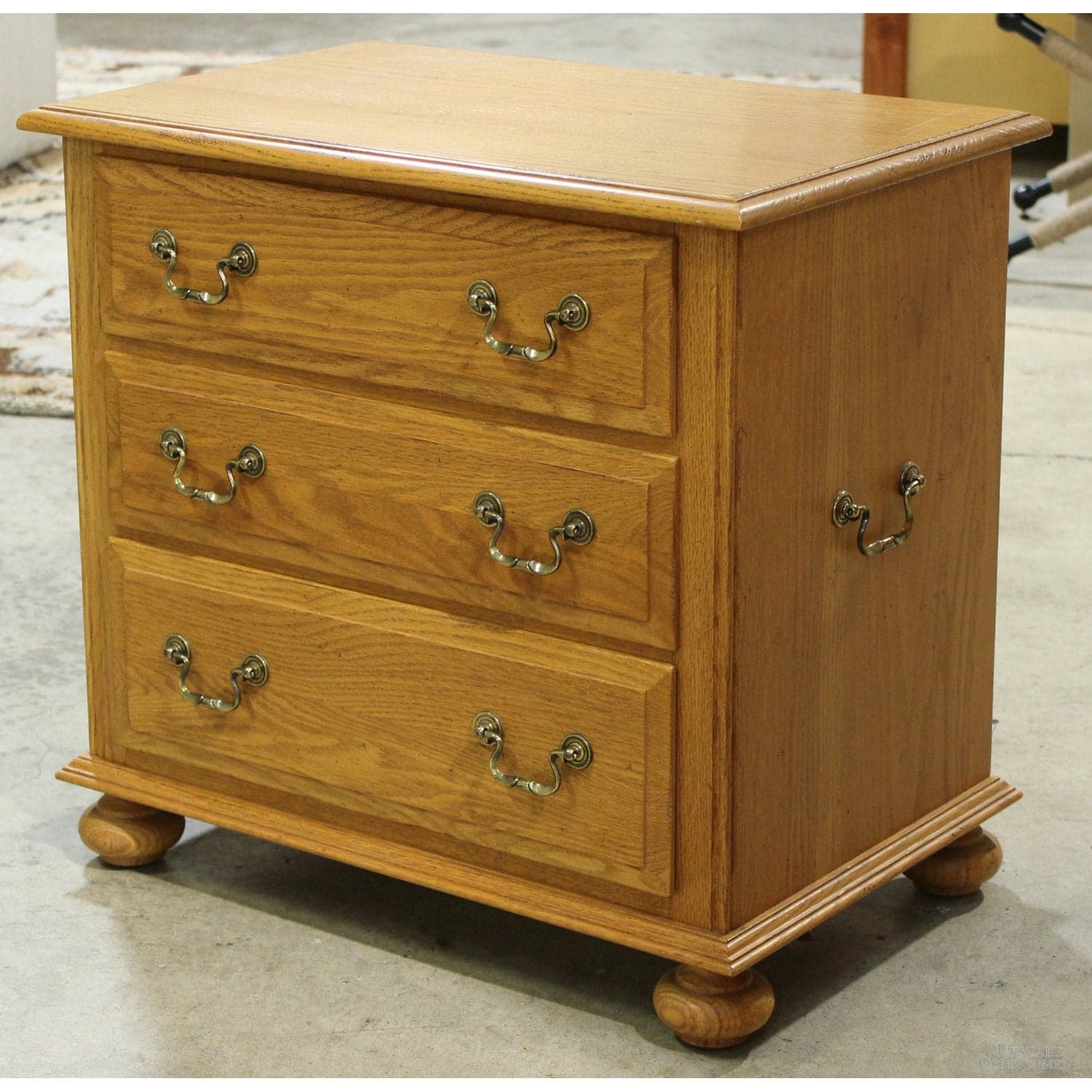 Ethan Allen Oak 3 Drawer Accent Chest - Thumbnail 4