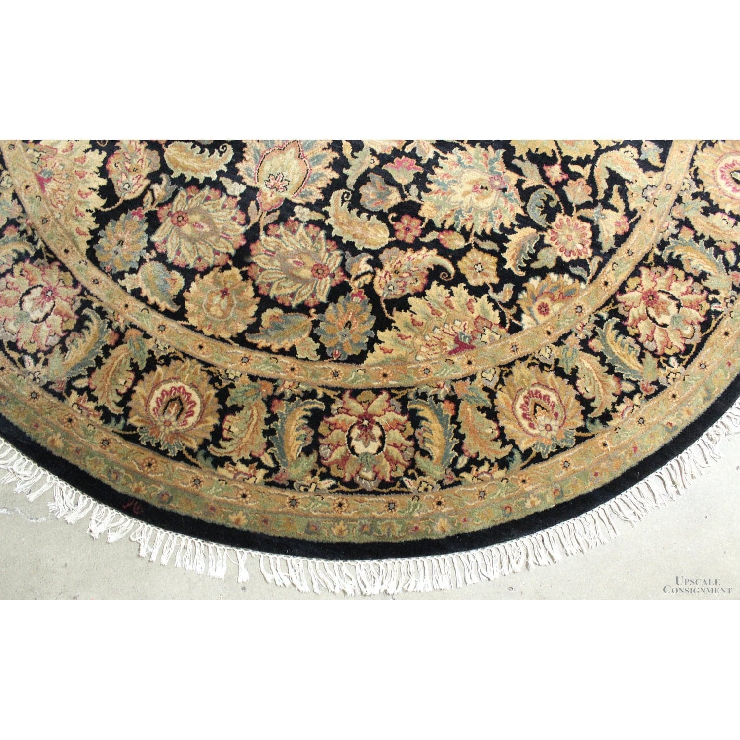 8' 3'' Round Wool Area Rug - Thumbnail 2