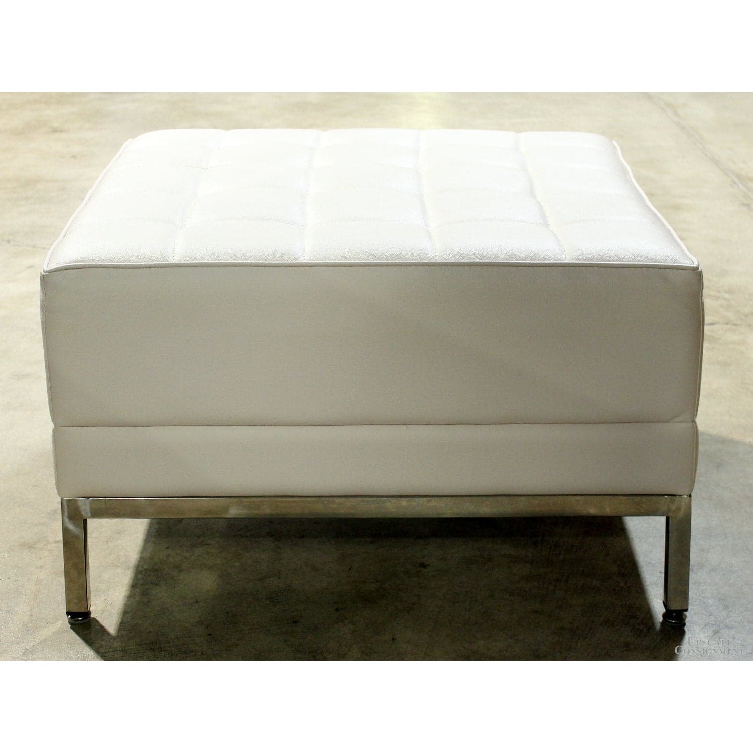 White Square Tufted Ottoman - Thumbnail 2