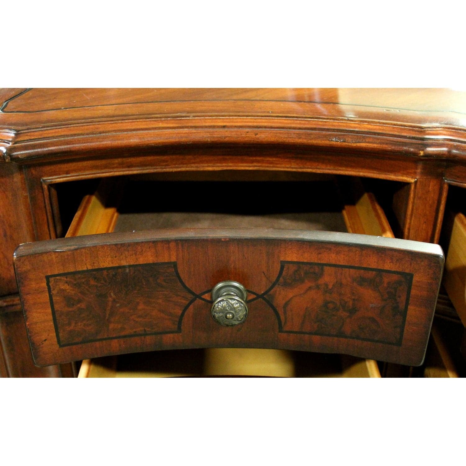 Serpentine Triple Dresser w/Mirror - Brown - Thumbnail 5